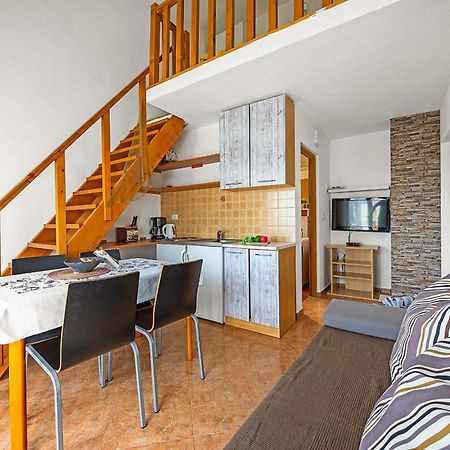 Apartments Mijic Medulin Buitenkant foto