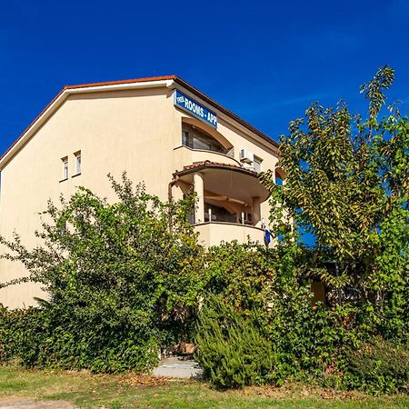 Apartments Mijic Medulin Buitenkant foto